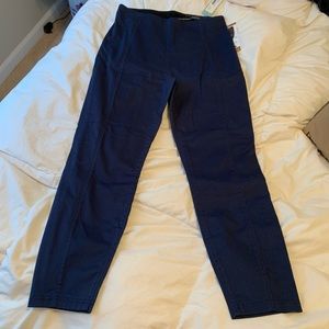 NWT Navy cropped skinny pants